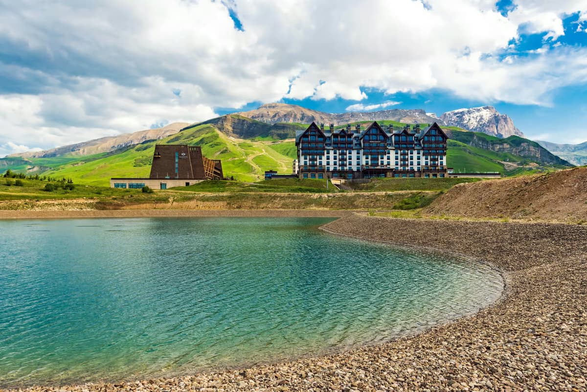 Bakı: Quba, şəkər çubuğu dağı və Şahdağ kurortu — aktiv dağ günü