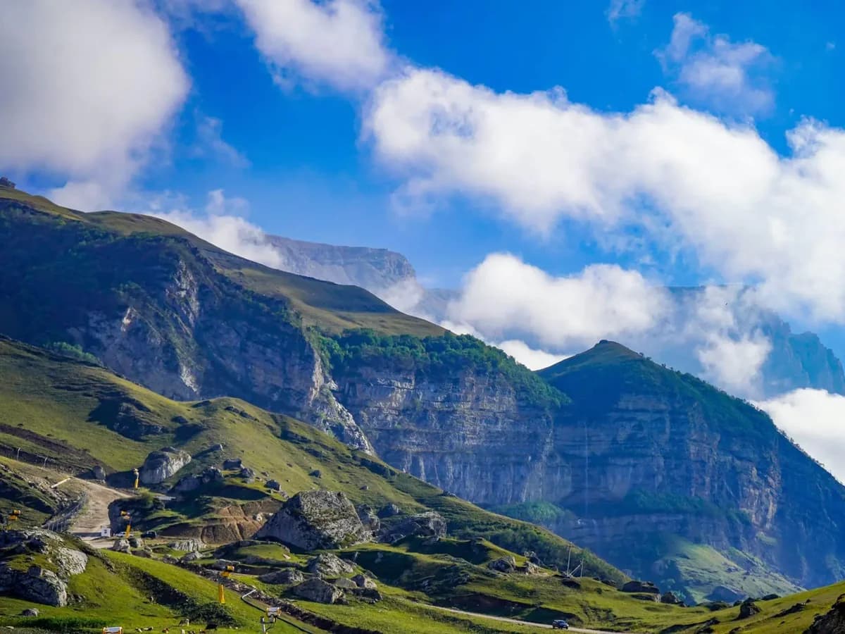 Bakı: Quba, şəkər çubuğu dağı və Şahdağ kurortu — aktiv dağ günü
