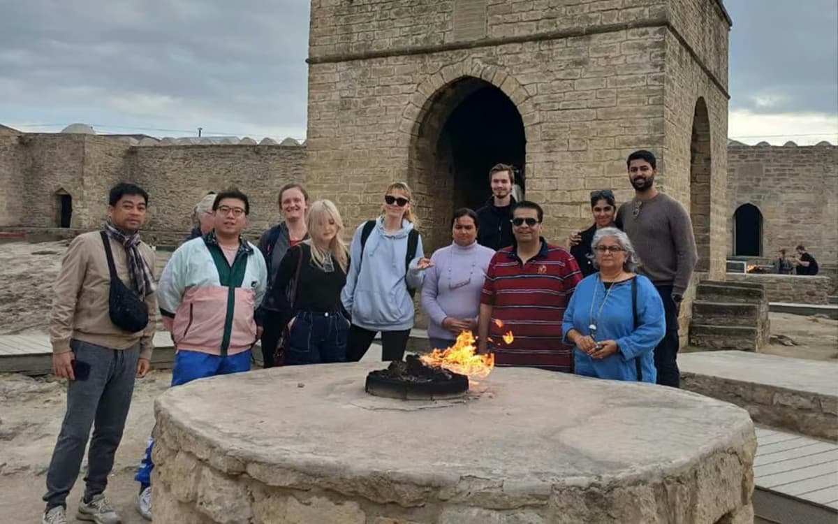 Bakı: Qobustan və Abşeron — nahar daxildir, bilet seçimi