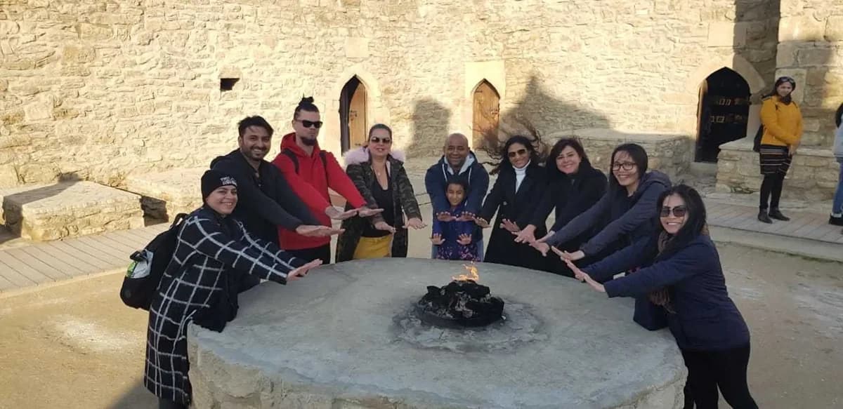 Бакі: Гобұстан, жанартаулар, От ғибадатханасы және Янардаг — қанық күндік тур