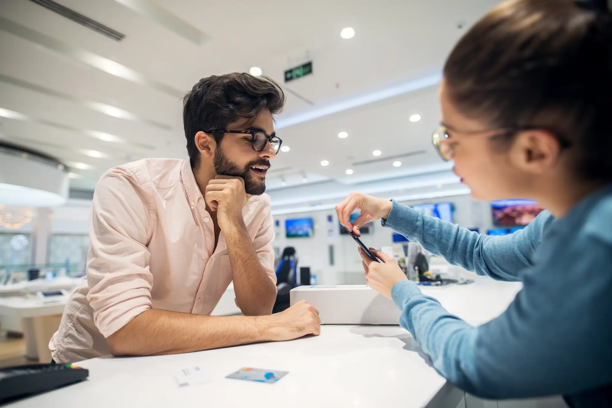 Mobiles Internet in Aserbaidschan: Wie kauft man eine lokale SIM-Karte?