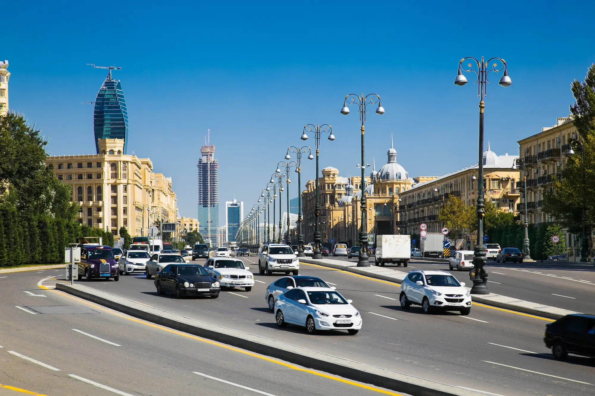 Car Rental in Baku: Where to Find Affordable Cars?